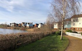 Beautiful 1-Bed Apartment In Redhill